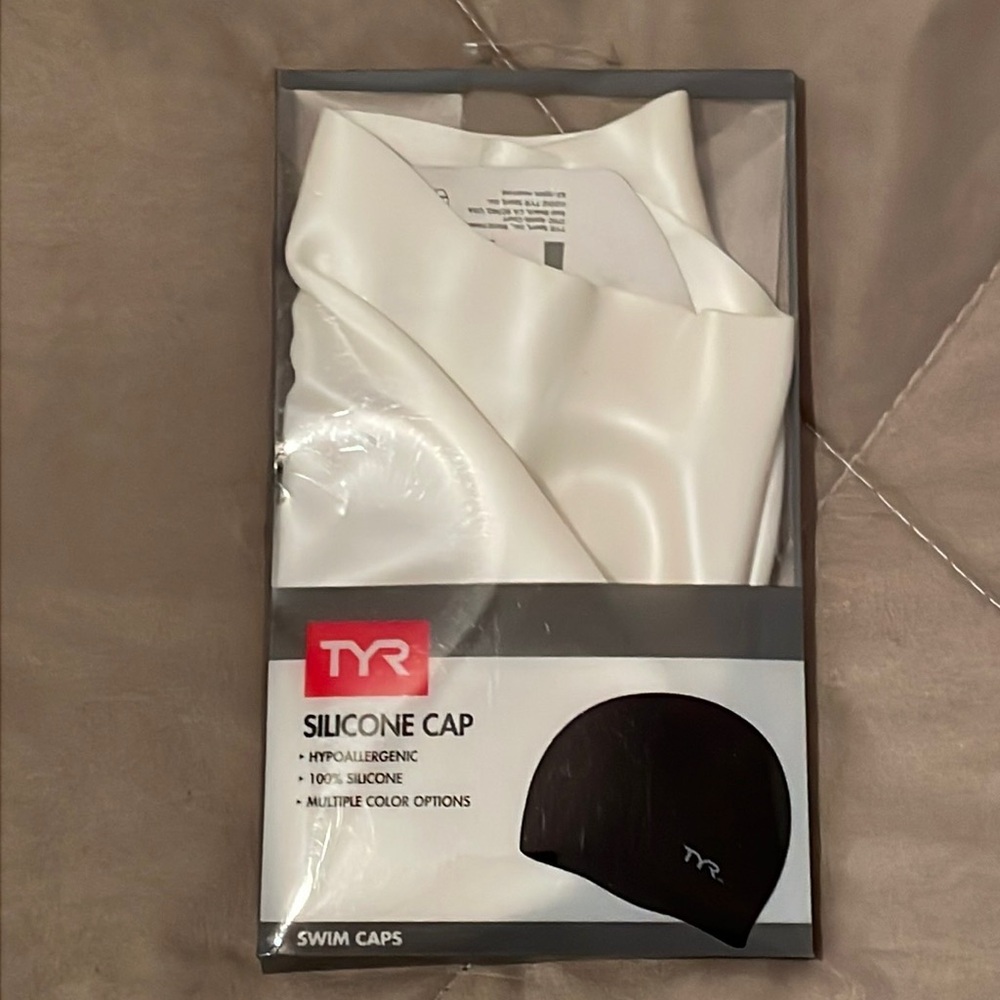 TYR Silicone Cap
